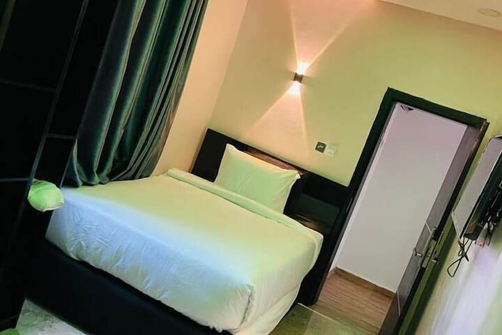 Beniks Courtyard Hotel