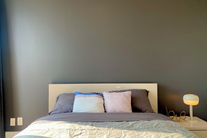 Room 146 of 223