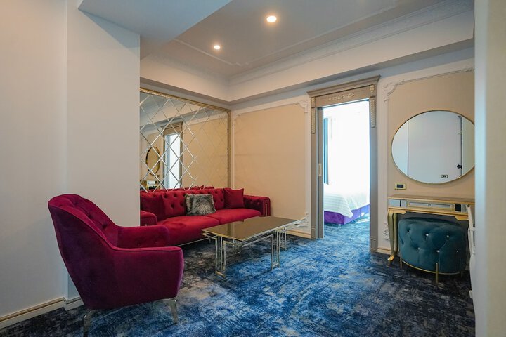 Room 15 of 64