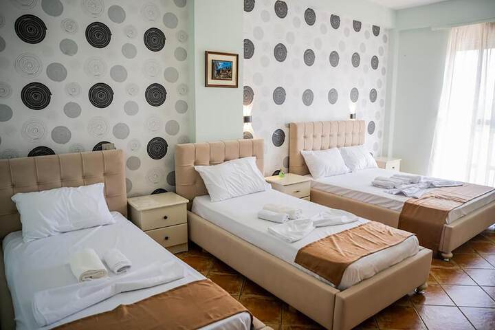 Room 14 of 51