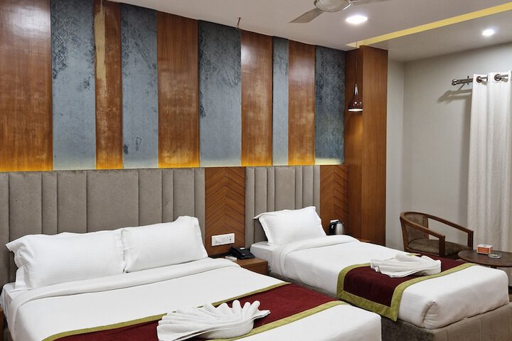 Room 9 of 19