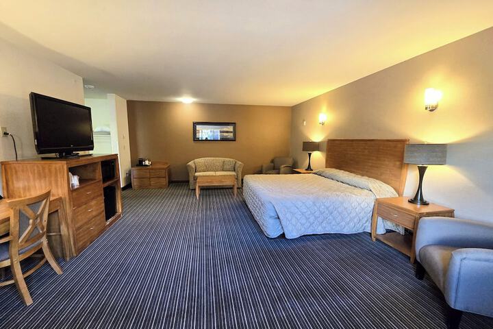 Room 16 of 127