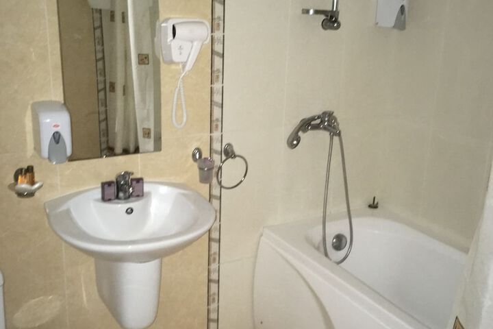Room 20 of 46
