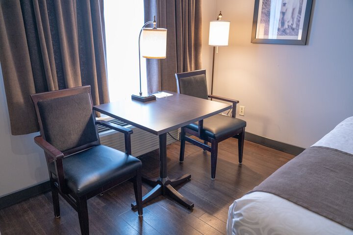 Room 26 of 107