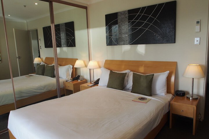 Room 19 of 136