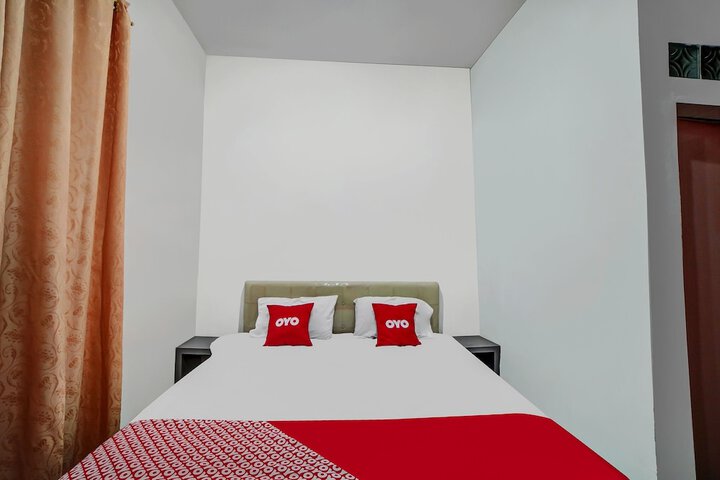 Room 9 of 26