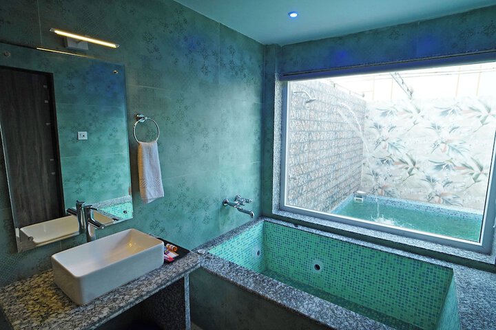 Room 46 of 72