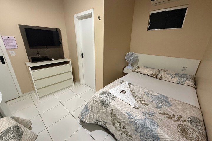Room 40 of 76