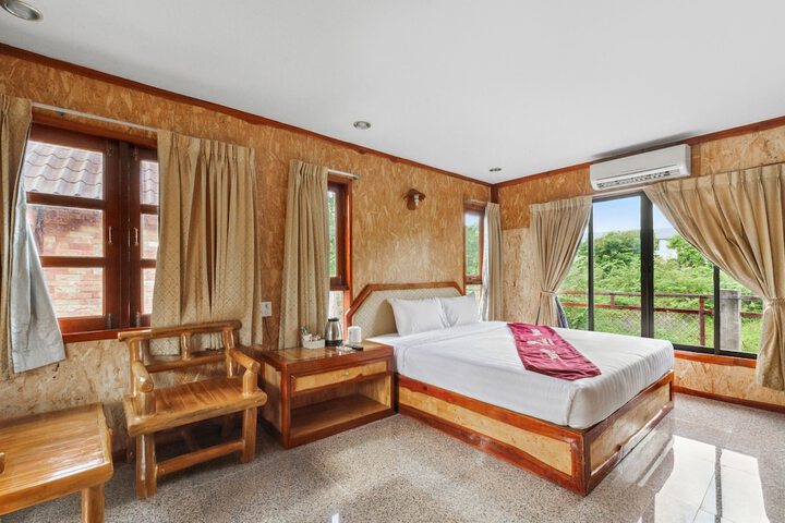 Room 8 of 30