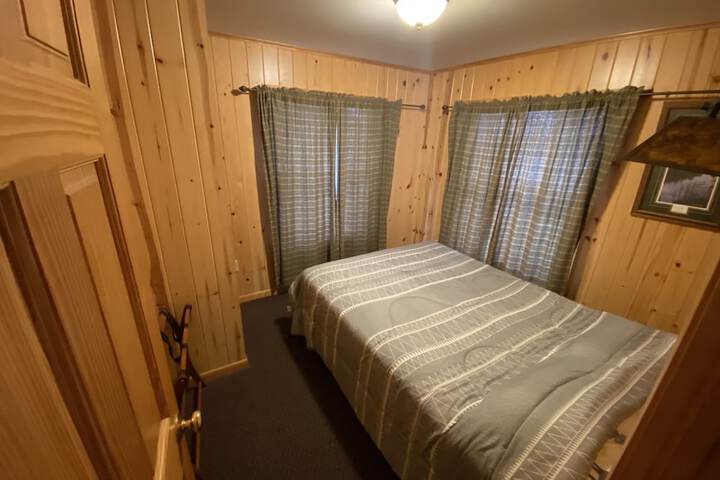 Room 33 of 96