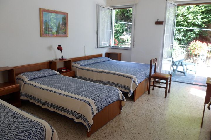 Room 7 of 42