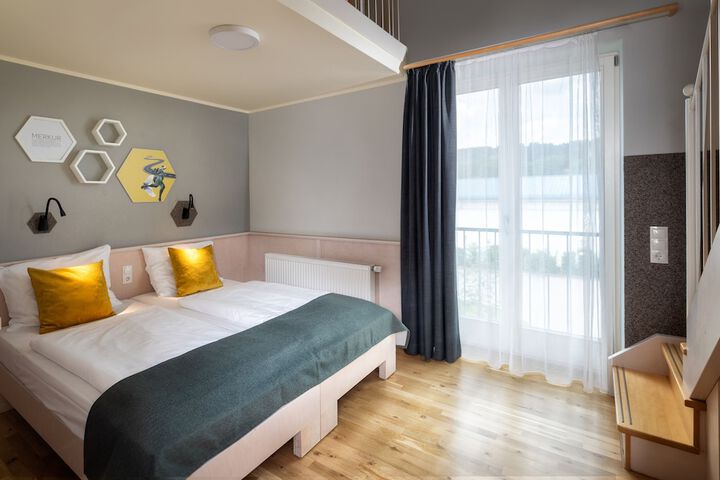 Room 17 of 54
