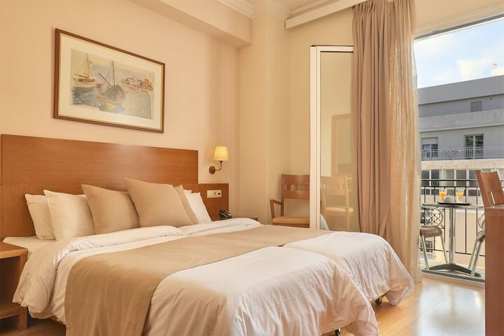 Room 14 of 52