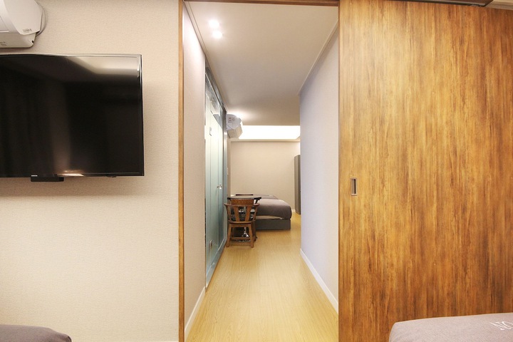 Room 36 of 127