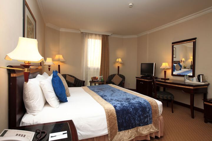 Room 15 of 39