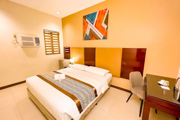 Room 21 of 49