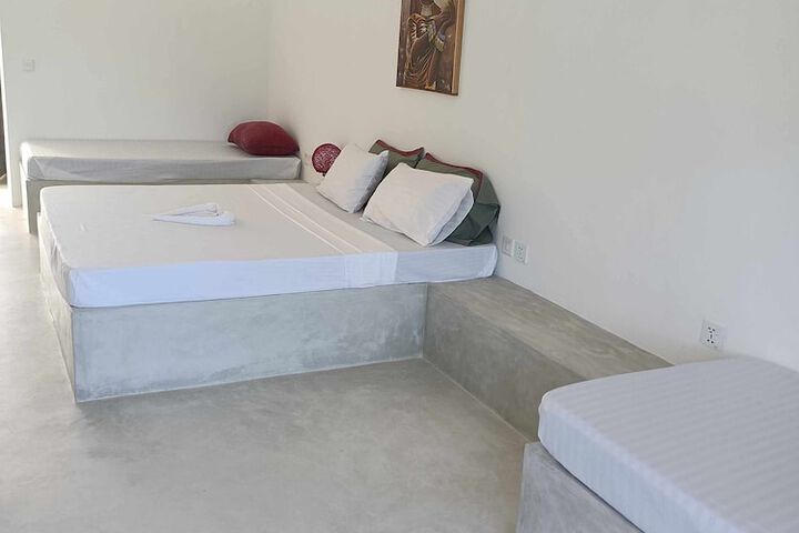 Room 6 of 97