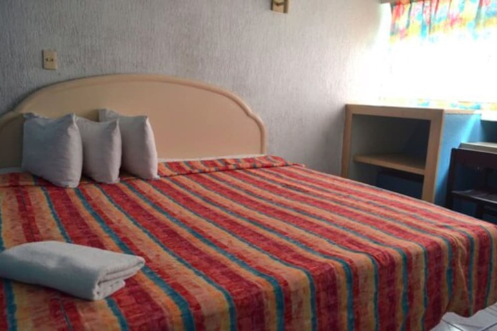 Room 25 of 53