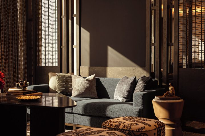 Lounge 201 of 208