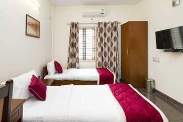Room 13 of 29