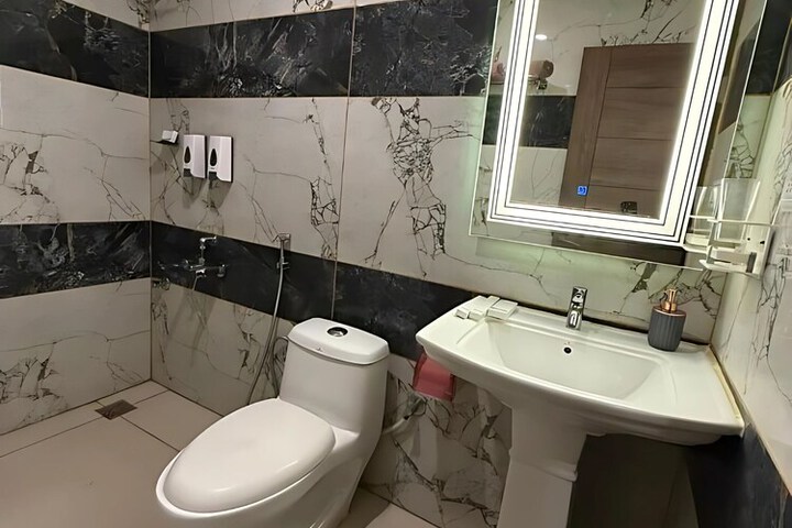 Room 20 of 30