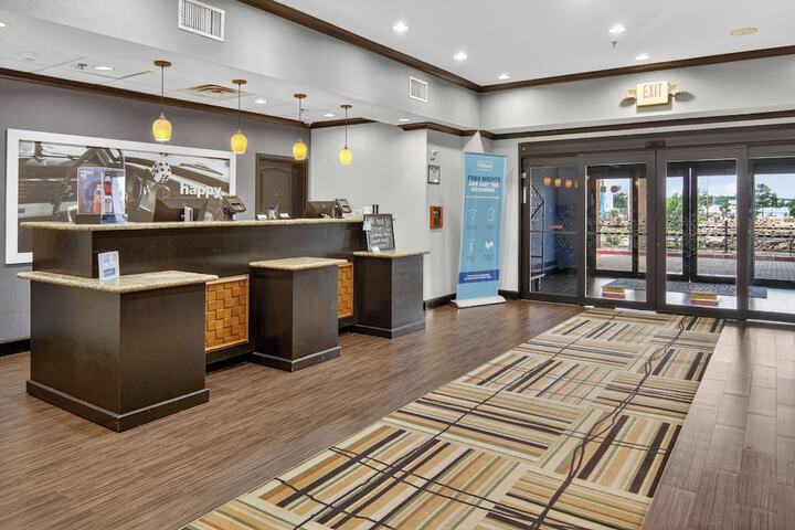 Guest Lobby