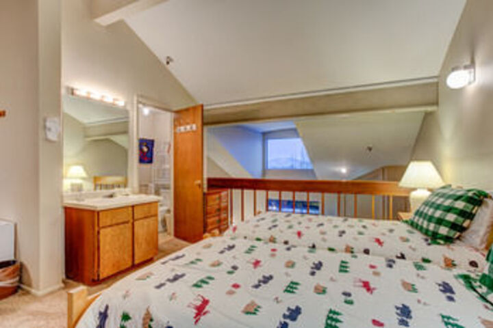 Room 8 of 25