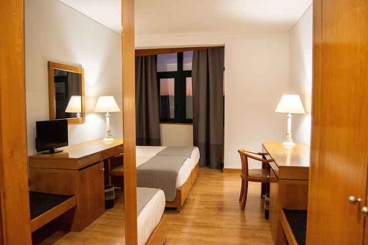Room 25 of 70