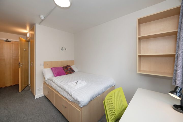 Room 3 of 26
