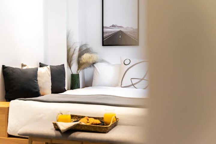 Room 28 of 100