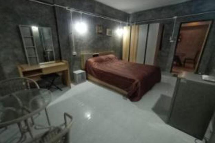 Room 18 of 23