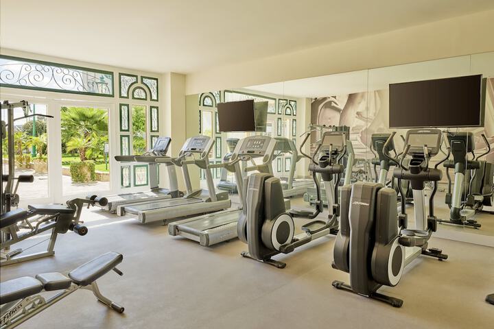 Hotel with Gym