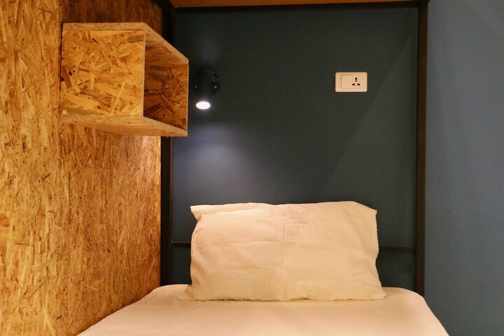Room 4 of 15