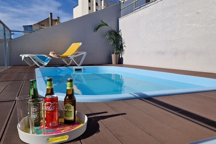 Pool 32 of 68