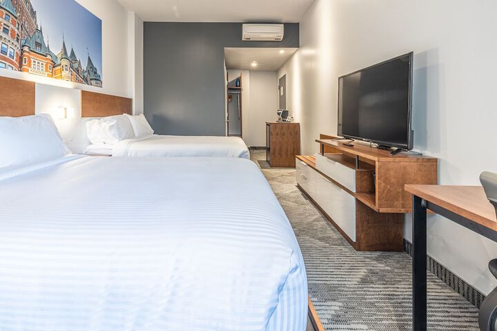 Room 16 of 60