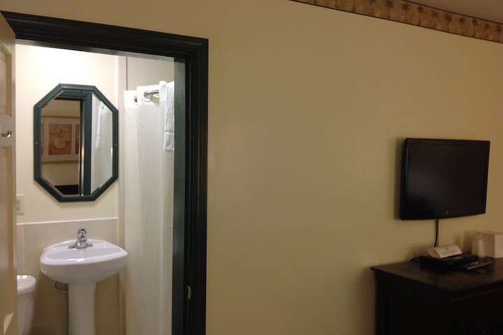 Room 18 of 19