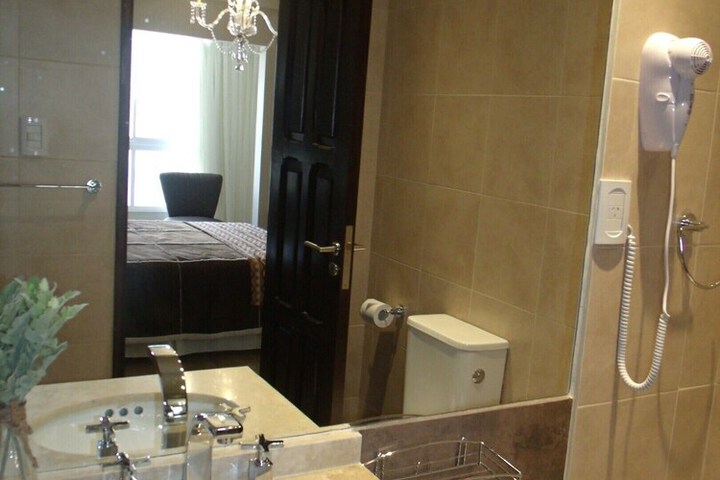 Room 33 of 50
