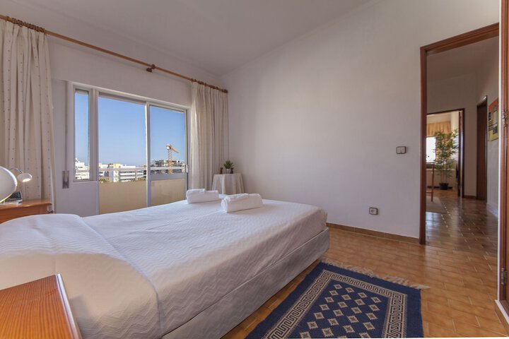 Room 4 of 24