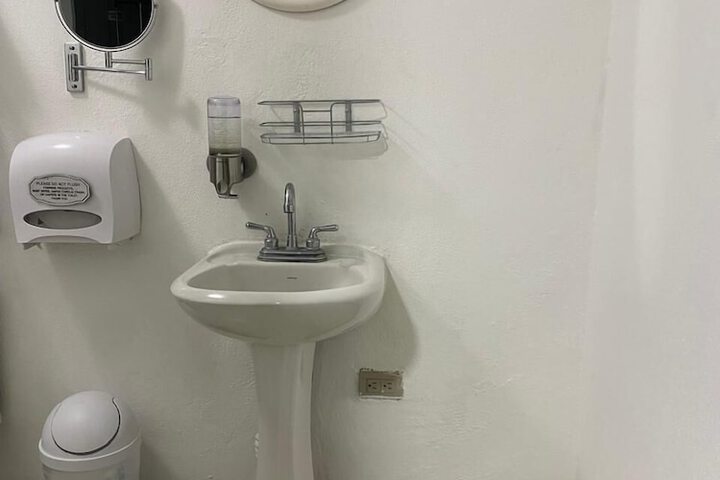 Room 69 of 116
