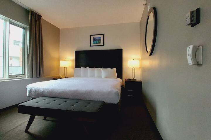 Room 12 of 40