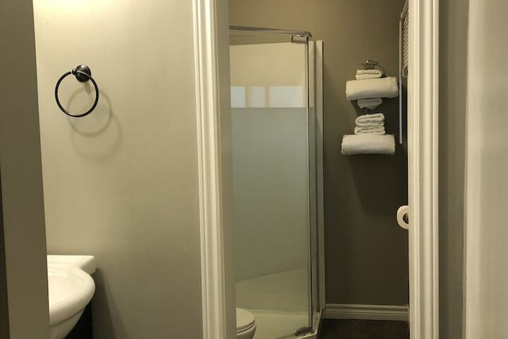 Room 66 of 73