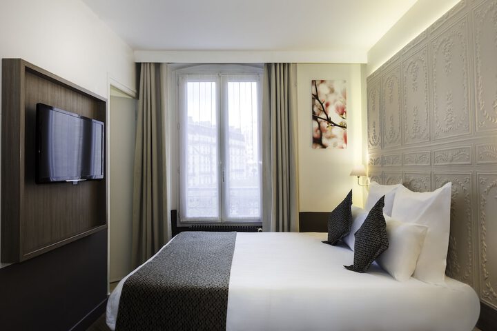 Room 12 of 54
