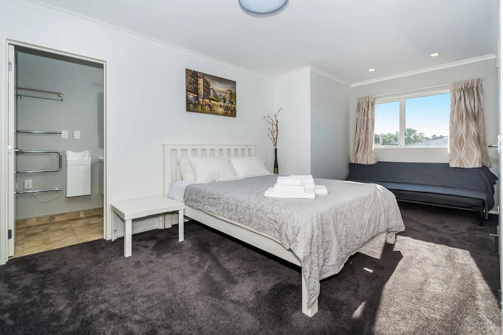 Room 2 of 14