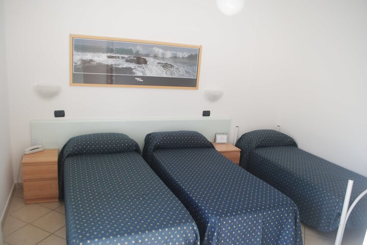 Room 7 of 39
