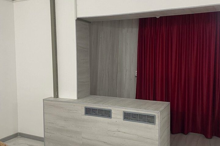 Room 51 of 106