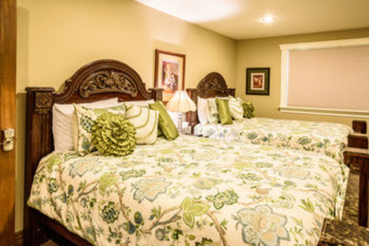 Room 16 of 24