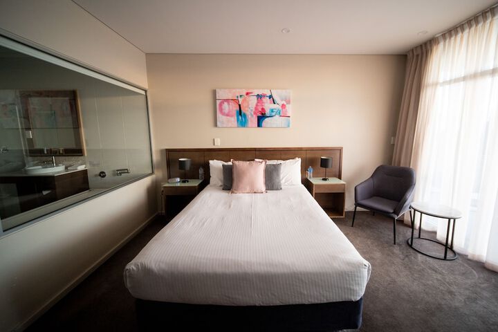 Room 39 of 102