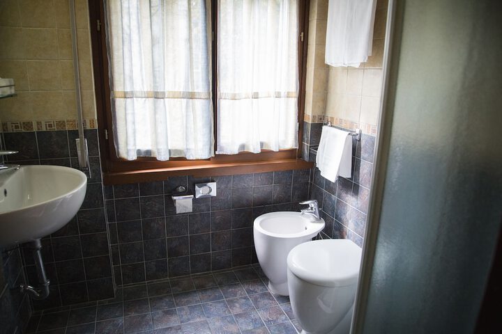 Room 41 of 54