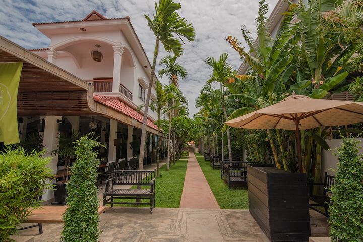 Hotel 2 of 59