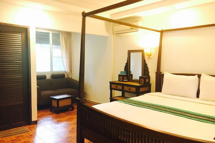 Room 22 of 52